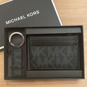 Brand New Michael Kors Black Jet Set Card Holder Case & Matching Keychain